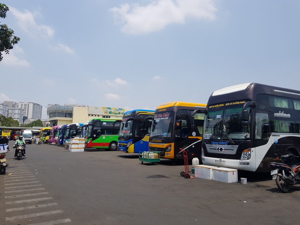 Người dân về quê.jpg