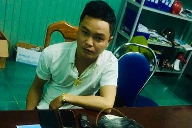Bắt đối tượng đặt camera quay lén trong khách sạn để tống tiền