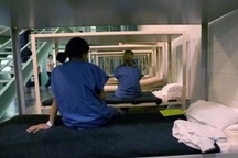 Video hé lộ nạn xâm hại tình dục kinh hoàng trong nhà tù nữ ở Mỹ