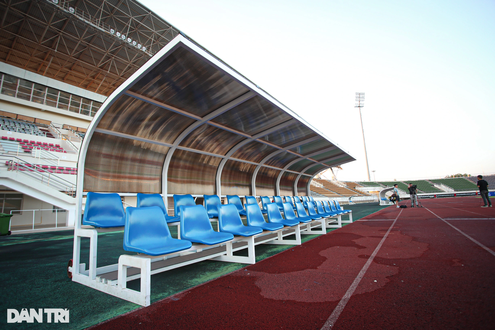 Cận cảnh SVĐ quốc gia Lào trước ngày chủ nhà gặp tuyển Việt Nam tại AFF Cup - 10 Cận cảnh SVĐ quốc gia Lào trước ngày chủ nhà gặp tuyển Việt Nam tại AFF Cup - 10