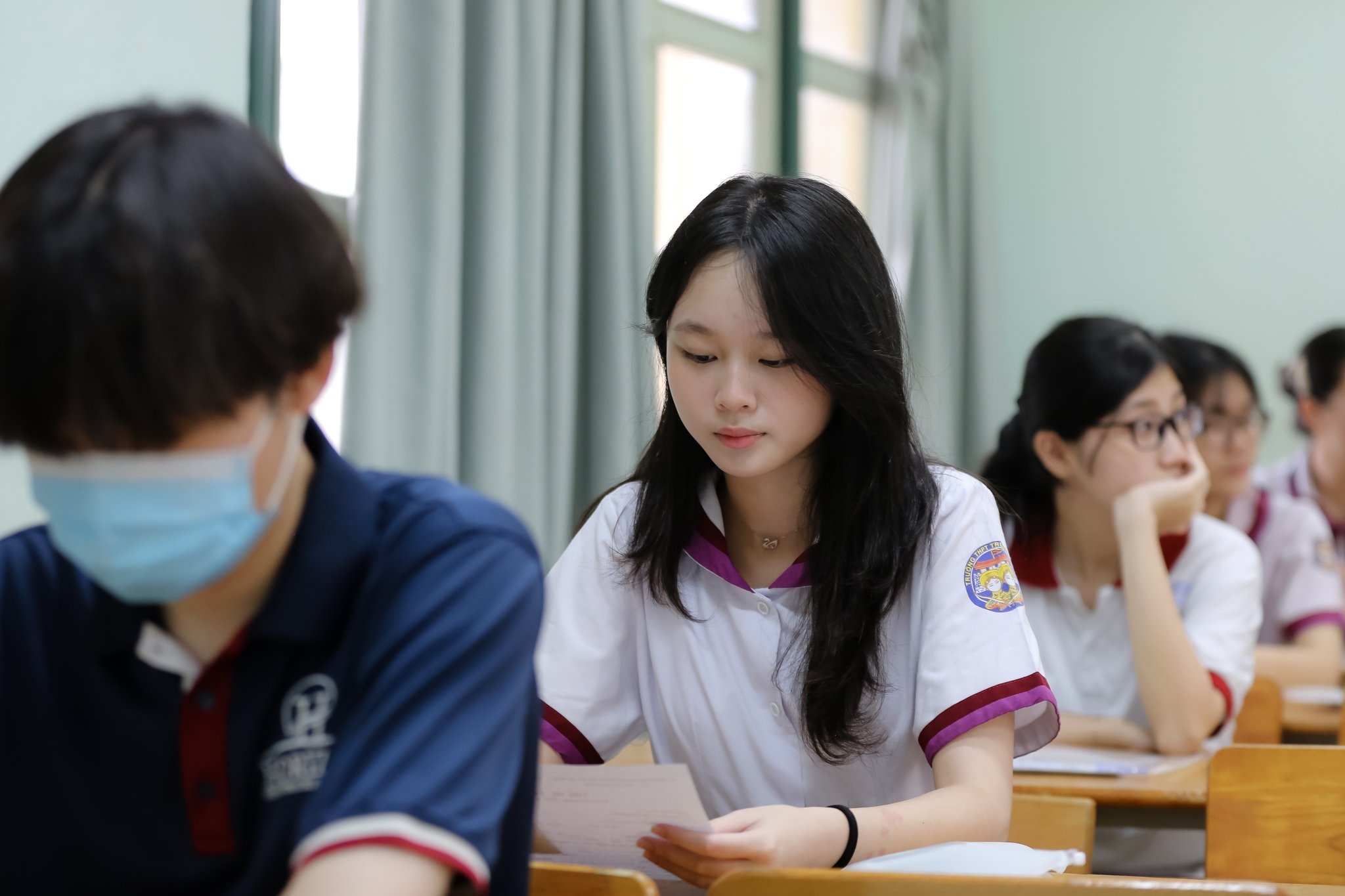 מדוע בתי הספר לא הפסיקו ללמד שיעורים נוספים מיד לאחר שהאיסור הונהג? - 1 Vì sao các trường không dừng dạy thêm ngay từ khi có quy định cấm? - 1