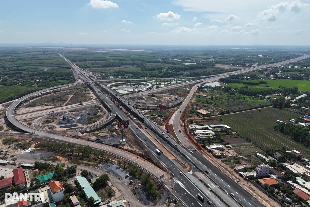 Khó khăn khi đấu nối cao tốc TPHCM - Long Thành với Biên Hòa - Vũng Tàu - 1