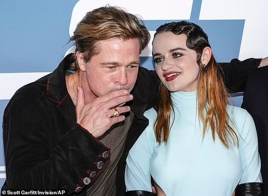 Cô gái kém 36 tuổi khiến Brad Pitt quan tâm và dạy cho bài học cuộc đời - 1 Cô gái kém 36 tuổi khiến Brad Pitt quan tâm và dạy cho bài học cuộc đời - 1