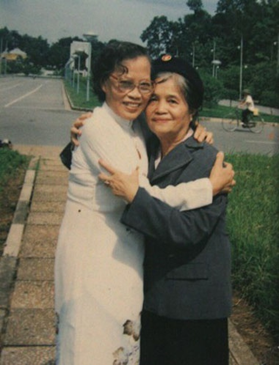 Giáo sư Lê Thi - người kéo cờ ngày Độc lập năm 1945 tại Ba Đình qua đời - 4 Giáo sư Lê Thi - người kéo cờ ngày Độc lập năm 1945 tại Ba Đình qua đời - 4
