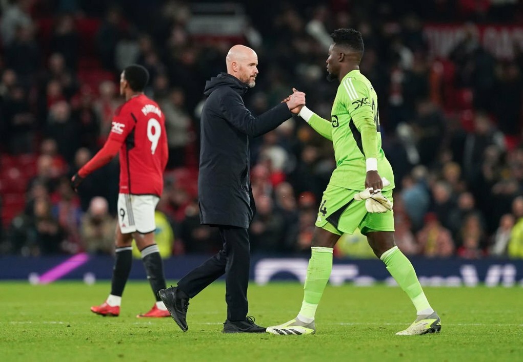 HLV Ten Hag: Onana là thủ môn xuất sắc số 2 tại Premier League - 2 HLV Ten Hag: Onana là thủ môn xuất sắc số 2 tại Premier League - 2