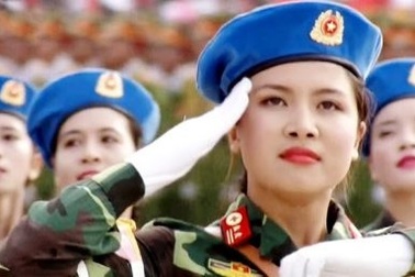 Niềm vui của Khối trưởng Khối nữ chiến sĩ quân y