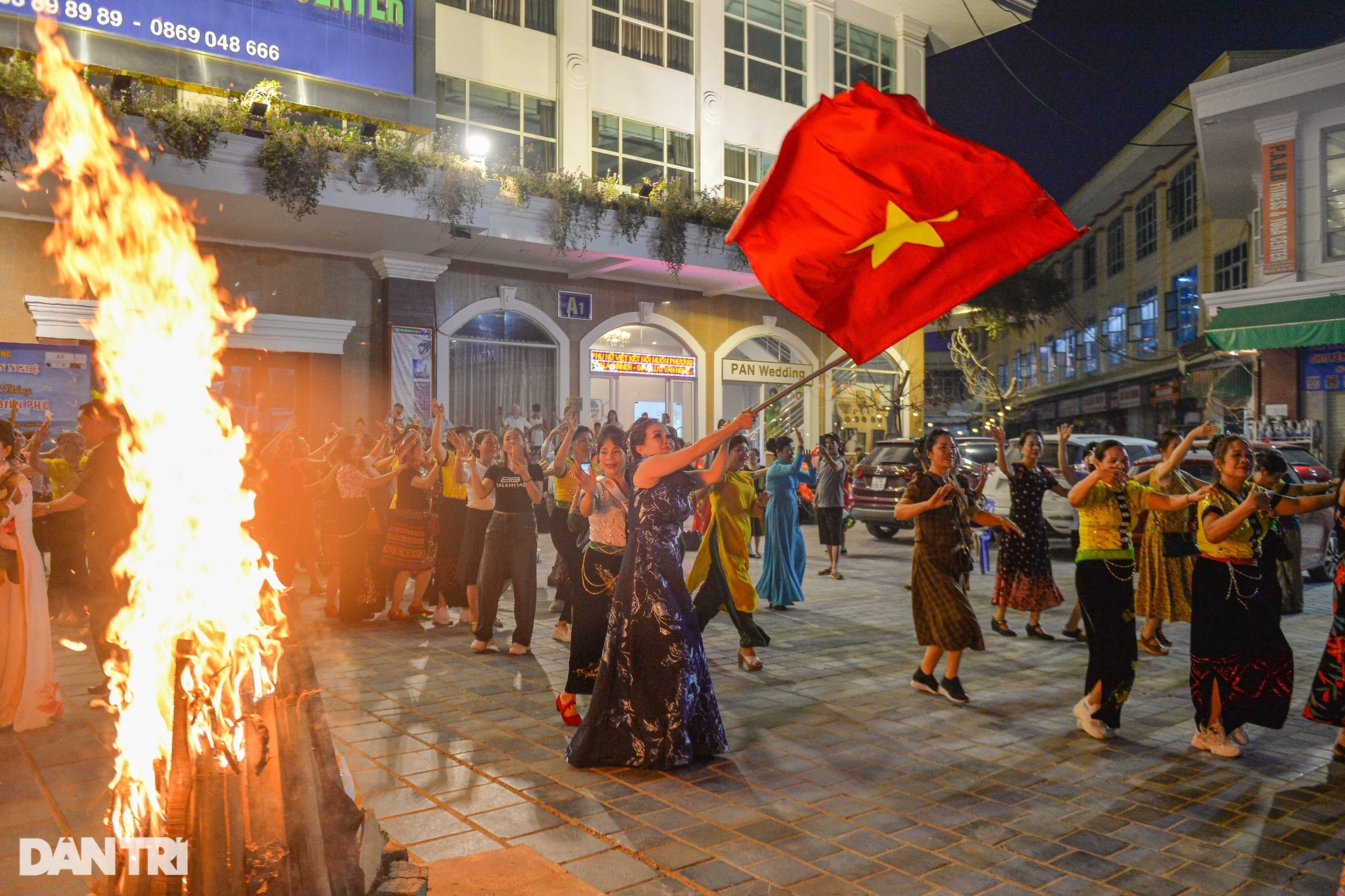 Tourists flock to visit the historical relics of Dien Bien Phu - 14