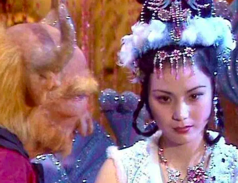Ngày ấy và bây giờ của dàn mỹ nhân càng ngắm, càng mê trong Tây Du Ký - 19 Ngày ấy và bây giờ của dàn mỹ nhân càng ngắm, càng mê trong Tây Du Ký - 19