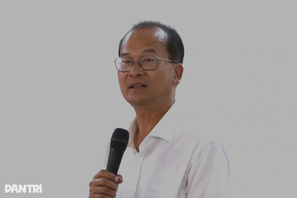 Vụ ngai vàng bị xâm hại: Giám đốc trung tâm di tích xin chịu trách nhiệm - 1 Vụ ngai vàng bị xâm hại: Giám đốc trung tâm di tích xin chịu trách nhiệm - 1