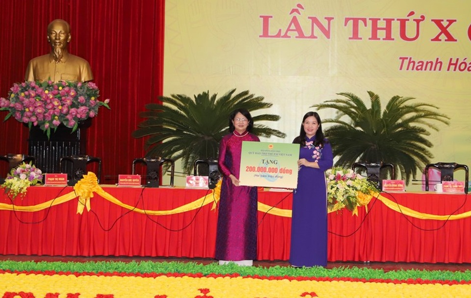 Phó Chủ tịch nước dự đại hội thi đua yêu nước tỉnh Thanh Hóa - 4 Phó Chủ tịch nước dự đại hội thi đua yêu nước tỉnh Thanh Hóa - 4