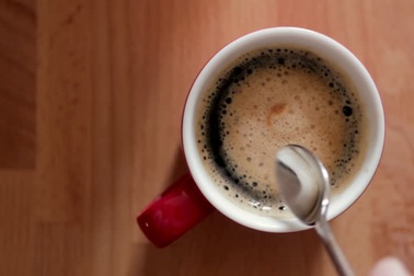 Đâu là thời điểm tối ưu trong ngày để uống cà phê?