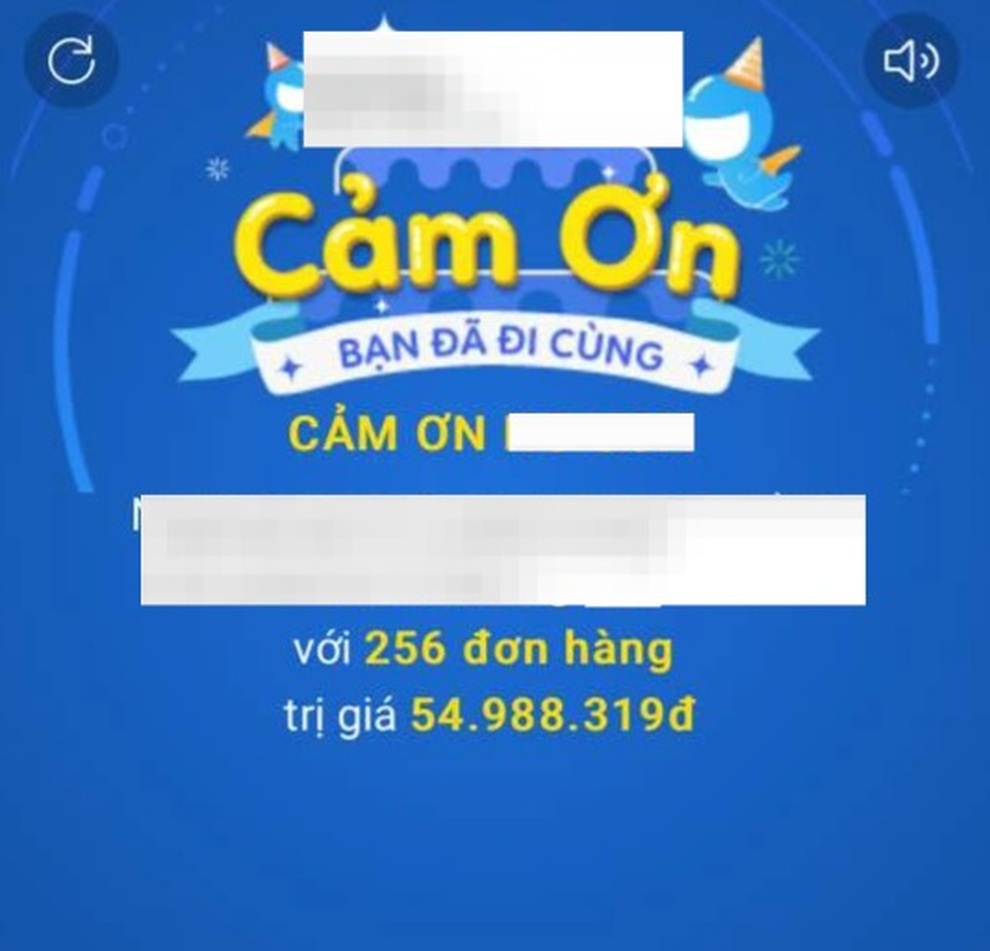 Dân công sở đua nhau thanh lý đồ: 