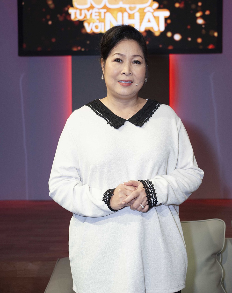 Quỳnh Trần JP và bé Sa về Việt Nam tham gia talkshow cùng NSND Hồng Vân - 5 Quỳnh Trần JP và bé Sa về Việt Nam tham gia talkshow cùng NSND Hồng Vân - 5