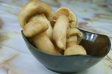 Lẩu nấm AShima và tham vọng của Golden Gate