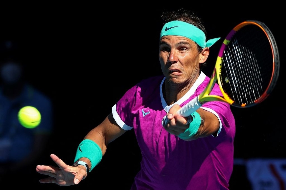 Nadal vào bán kết Australian Open sau hơn 4 giờ thi đấu - 1 Nadal vào bán kết Australian Open sau hơn 4 giờ thi đấu - 1