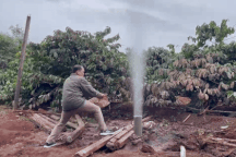 Vụ giếng khoan thứ 2 phun ra cột khí, nước cao gần 10m: Áp suất đã giảm