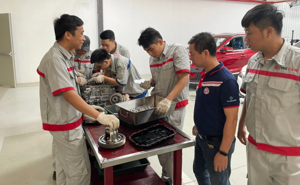 Khát nguồn nhân lực chất lượng cao, doanh nghiệp cạnh tranh khốc liệt - 1 Khát nguồn nhân lực chất lượng cao, doanh nghiệp cạnh tranh khốc liệt - 1