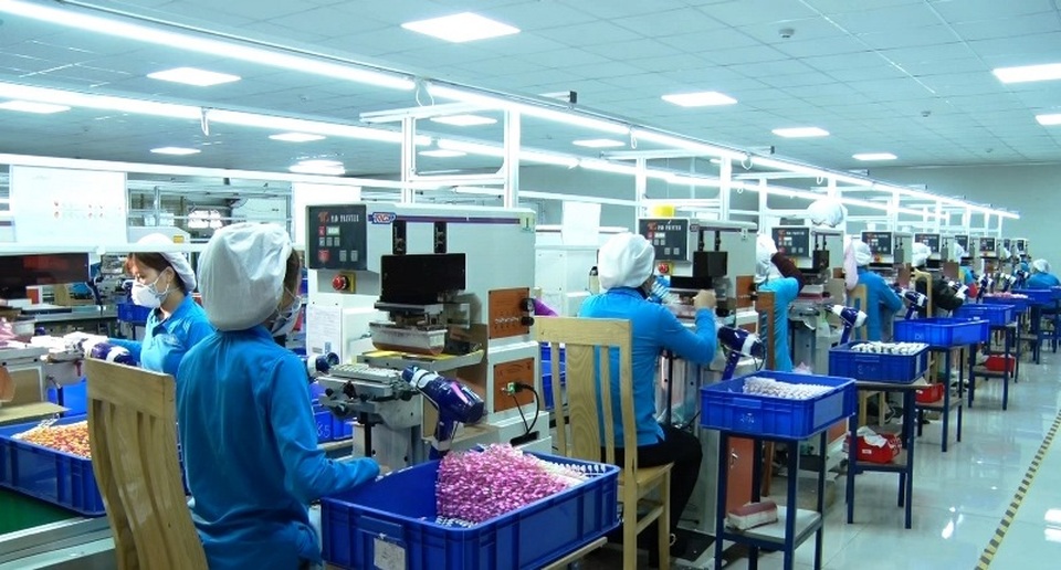 Hơn 95% lao động trong các khu công nghiệp trở lại làm việc sau Tết - 1 Hơn 95% lao động trong các khu công nghiệp trở lại làm việc sau Tết - 1
