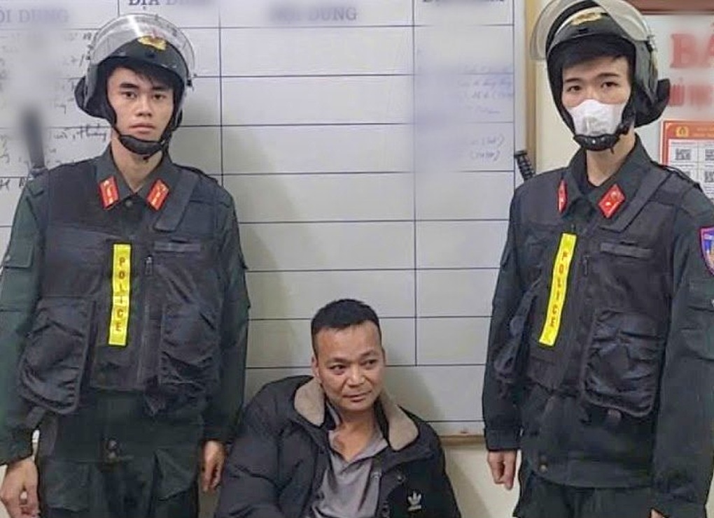 Bắt giữ đối tượng lái xe máy tông CSGT ở Hải Phòng - 1 Bắt giữ đối tượng lái xe máy tông CSGT ở Hải Phòng - 1