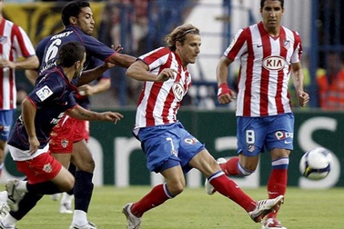 Forlan cầm chắc ngôi “Pichichi”, Atletico đoạt vé dự Champions League