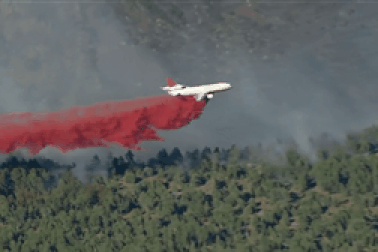 Cháy rừng dữ dội ở Mỹ, hàng nghìn người phải di tản