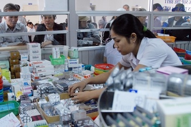 Việt Nam chi tiền nhập thuốc chữa bệnh nhiều hơn tiền nhập xe hơi