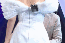 Lý Nhã Kỳ khóc trên truyền hình: "Hãy cho Thanh Nhàn được một lần sống!"