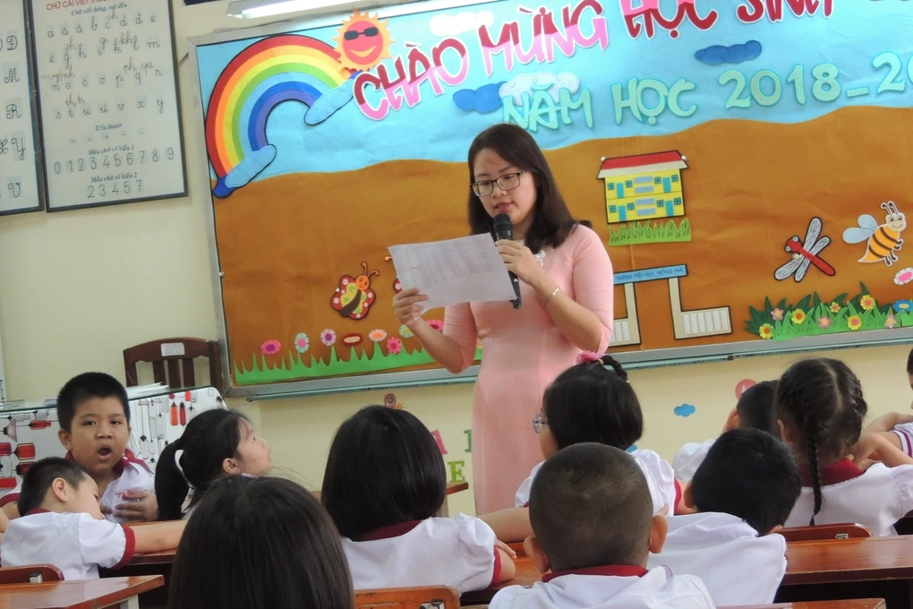 GS Hồ Ngọc Đại: Nhiều người nói tôi chọn giáo viên như chọn... hoa hậu - 2 GS Hồ Ngọc Đại: Nhiều người nói tôi chọn giáo viên như chọn... hoa hậu - 2