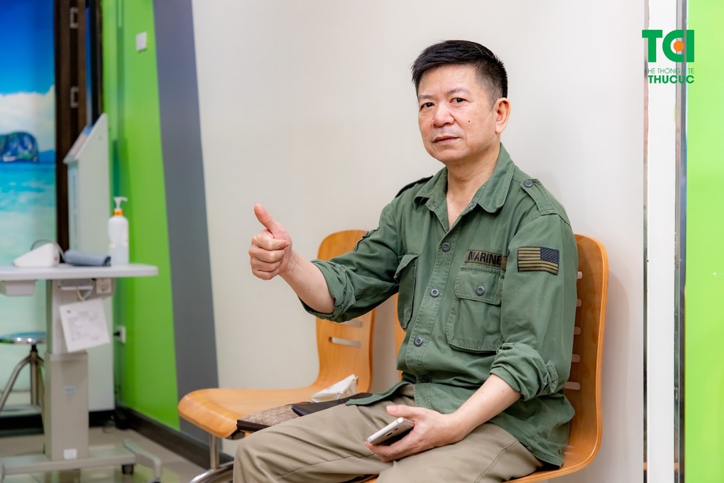 Tìm lại ánh sáng cho bệnh nhân 61 tuổi bị đục thủy tinh thể nặng - 3 Tìm lại ánh sáng cho bệnh nhân 61 tuổi bị đục thủy tinh thể nặng - 3