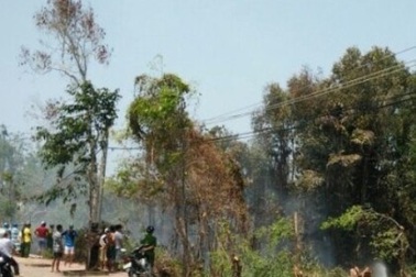 Phát hoảng vì đám cháy cạnh trụ sở huyện đội