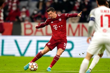 Bayern Munich lập dấu mốc "khủng" sau chiến thắng hủy diệt đội bóng nước Áo