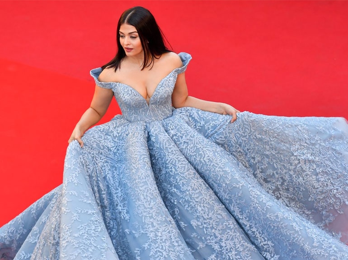 Hoa hậu đẹp nhất mọi thời đại là sao nữ giàu nhất Bollywood - 2 Hoa hậu đẹp nhất mọi thời đại là sao nữ giàu nhất Bollywood - 2