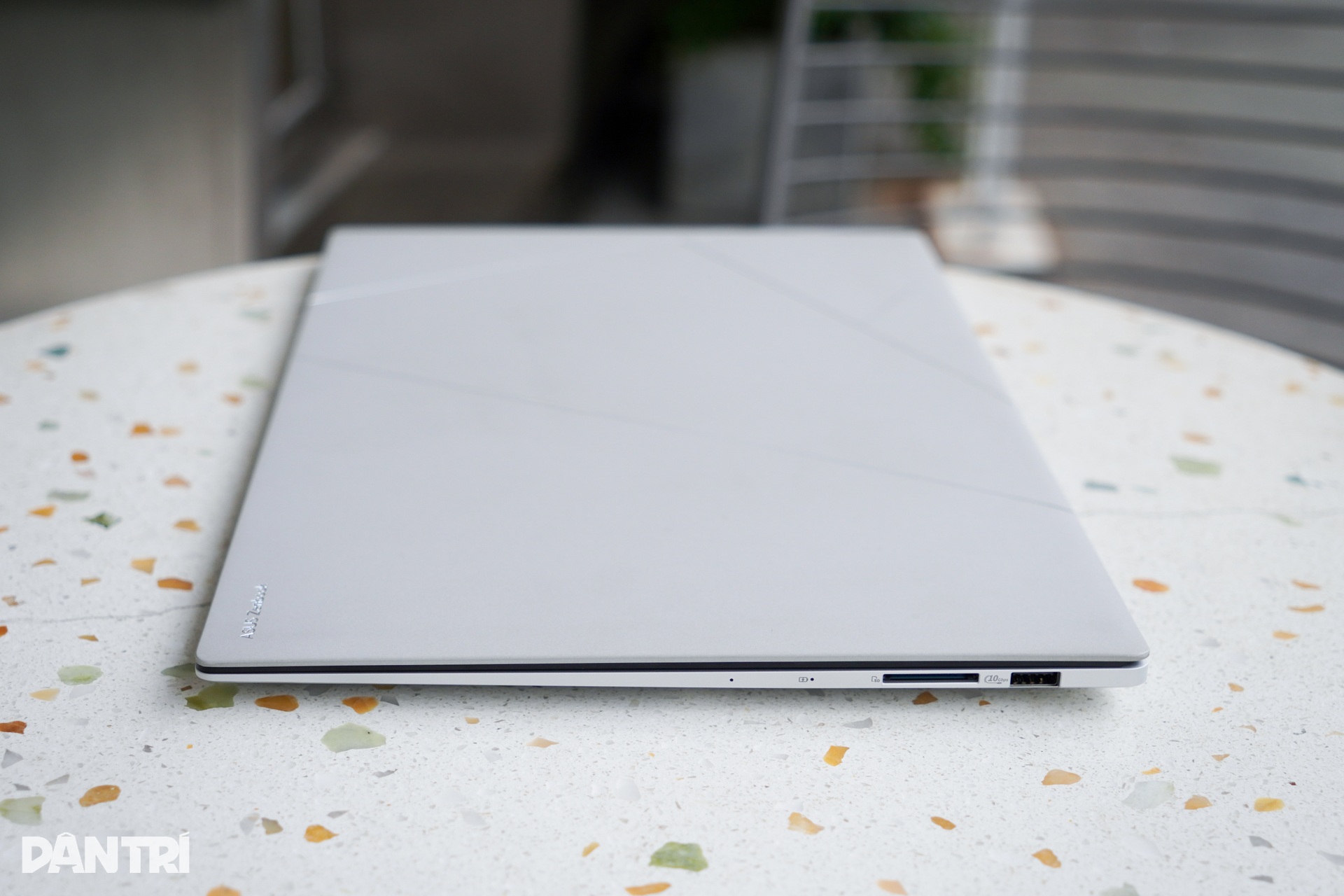 Обзор Asus Zenbook S16: конкурент MacBook Air M4 15 дюймов — 3 Đánh giá Asus Zenbook S16: Đối thủ của MacBook Air M4 15 inch - 3