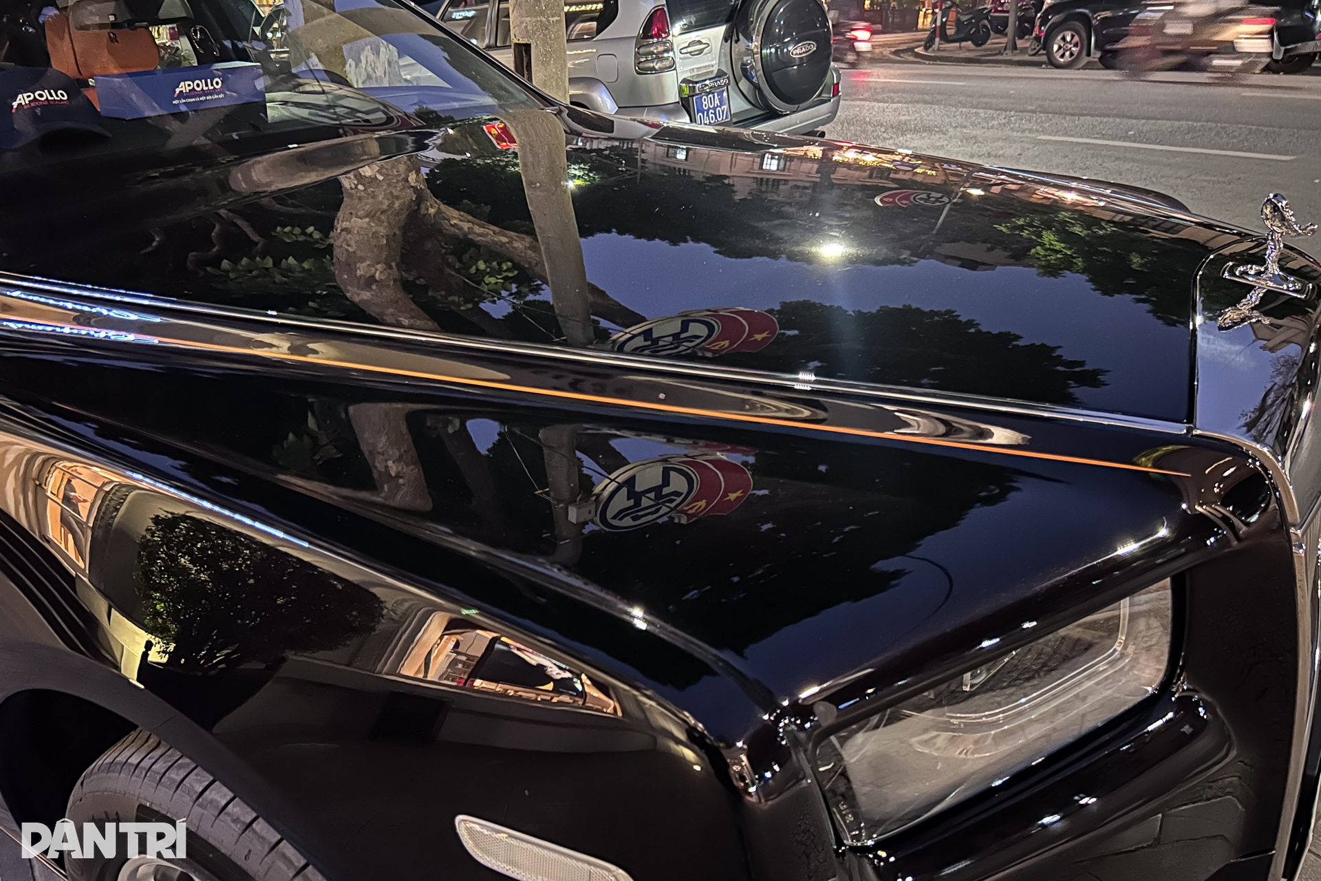 Đại gia TPHCM chi 60 tỷ mua Rolls-Royce Phantom VIII, chọn biển số 40 triệu - 6 Đại gia TPHCM chi 60 tỷ mua Rolls-Royce Phantom VIII, chọn biển số 40 triệu - 6