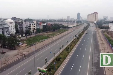 Đường phố Hà Nội thênh thang ngày mùng 1 Tết