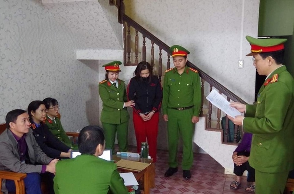 Nữ giám đốc lừa đảo chiếm đoạt hơn 10 tỷ đồng - 1 Nữ giám đốc lừa đảo chiếm đoạt hơn 10 tỷ đồng - 1