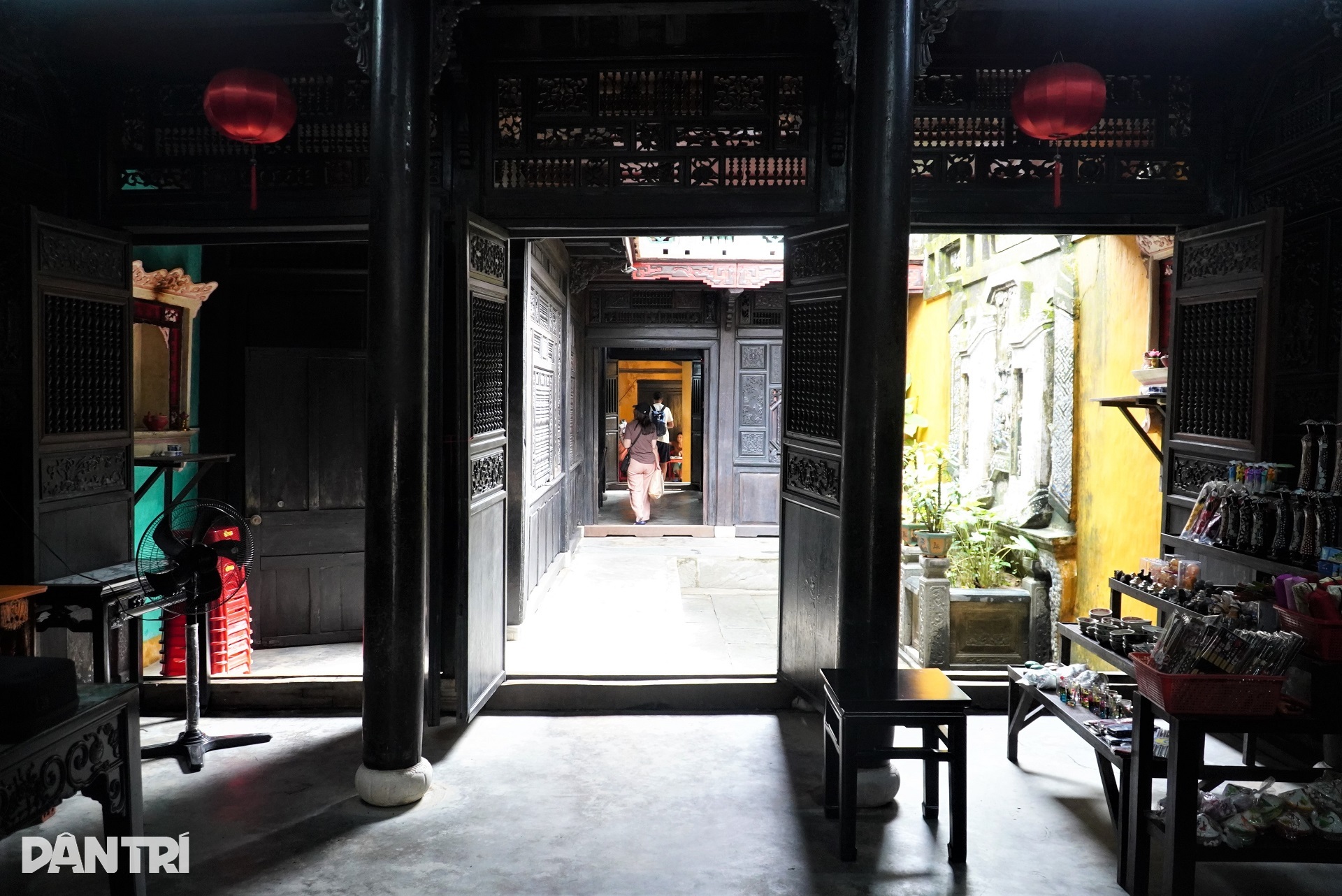 Các mốc kỷ lục buồn trên cột nhà cổ hơn 300 năm tuổi ở Hội An - 8