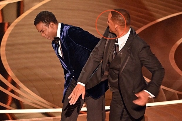 Vụ Will Smith tát Chris Rock tại Oscar 2022: Nghi vấn dàn dựng câu view? - 2