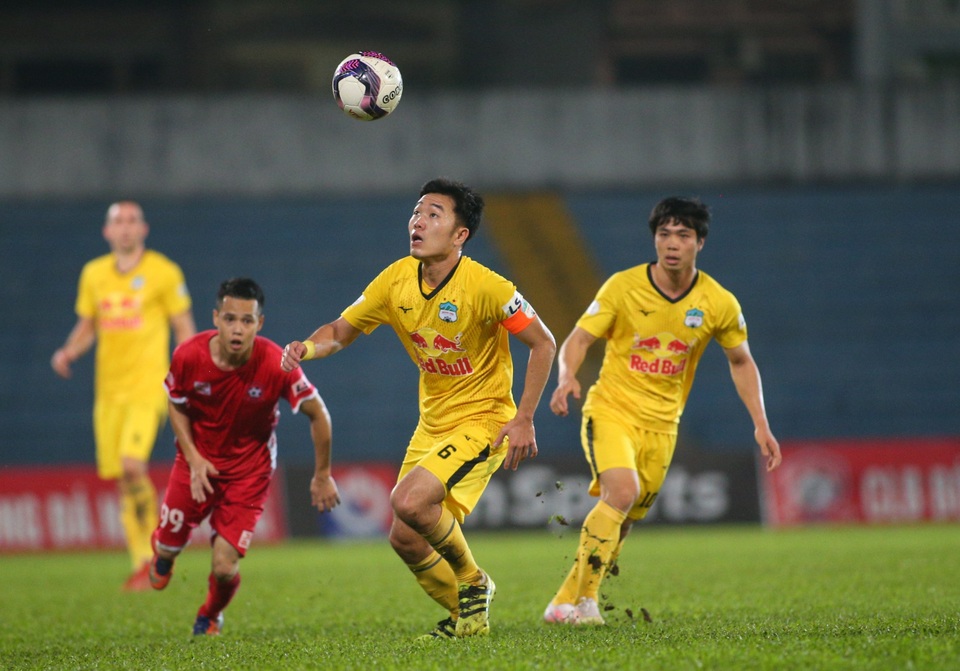 Hải Phòng 0-2 HA Gia Lai: Công Phượng im tiếng, Văn Toàn đặt dấu ấn - 5 Hải Phòng 0-2 HA Gia Lai: Công Phượng im tiếng, Văn Toàn đặt dấu ấn - 5