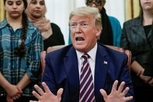 Thượng viện Mỹ bắt đầu xét xử luận tội ông Trump