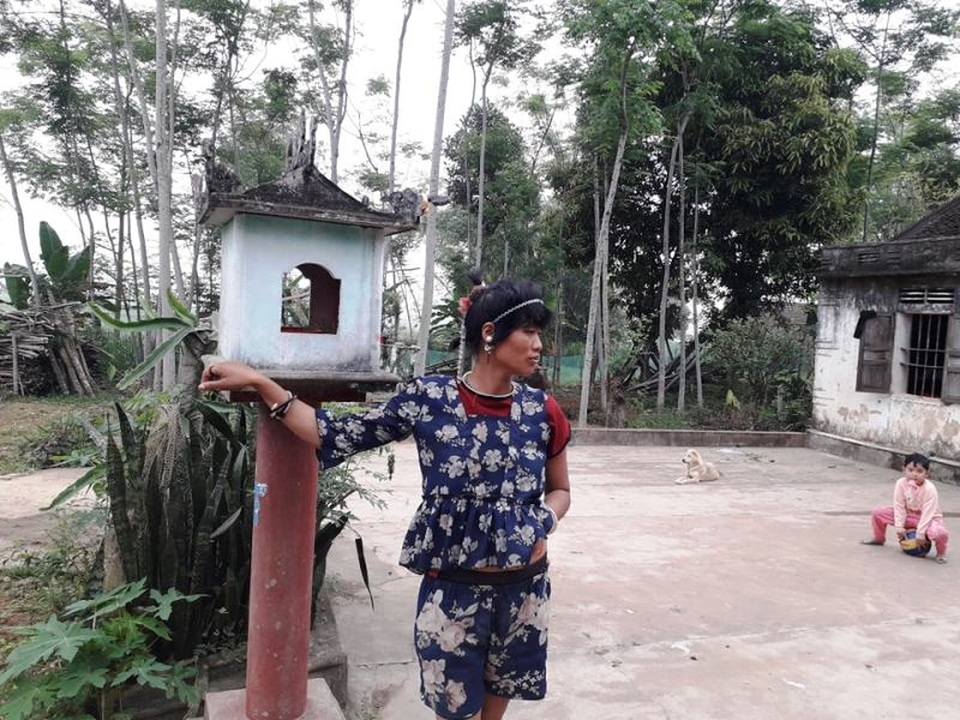 Hơn 46 triệu đồng đến với cảnh mẹ già chắn bão cuộc đời con gái tâm thần - 2 Hơn 46 triệu đồng đến với cảnh mẹ già chắn bão cuộc đời con gái tâm thần - 2