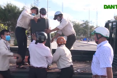 Phú Yên: Ra quân xử lý loa karaoke di động tại các nơi công cộng