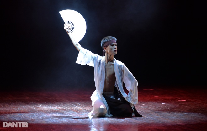 “Súy Vân”, “Hề chèo” thu hút người xem đêm diễn Tài năng múa - 13 “Súy Vân”, “Hề chèo” thu hút người xem đêm diễn Tài năng múa - 13