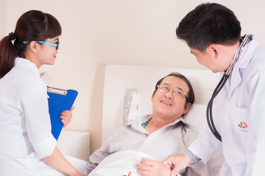 Chăm sóc bệnh nhân ung thư tại nhà