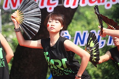 Giới trẻ Hà thành thể hiện tài năng nghệ thuật đường phố