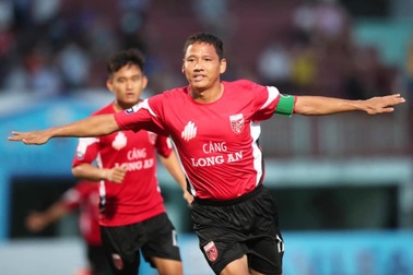 Anh Đức ghi bàn trước ngày HLV Park Hang Seo công bố danh sách đội tuyển