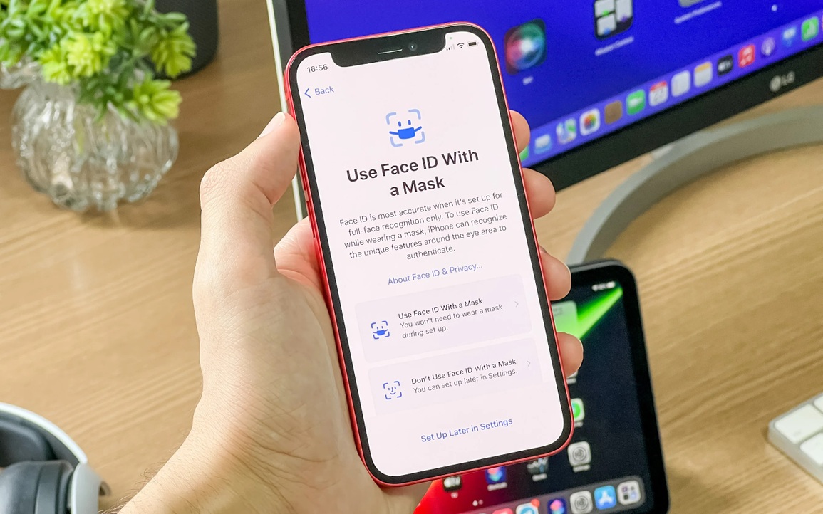 Đã có thể mở khóa iPhone khi đeo khẩu trang - 1 Đã có thể mở khóa iPhone khi đeo khẩu trang - 1