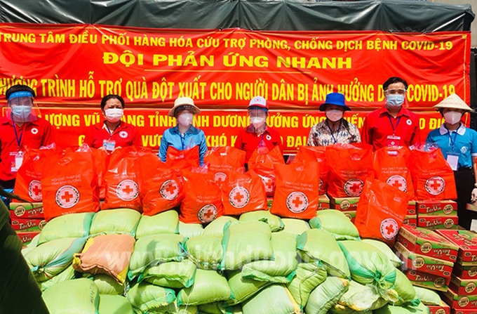 Bình Dương hỗ trợ đột xuất cho người dân ảnh hưởng bởi dịch Covid-19 - Ảnh 1. Bình Dương hỗ trợ đột xuất cho người dân ảnh hưởng bởi dịch Covid-19 - Ảnh 1.