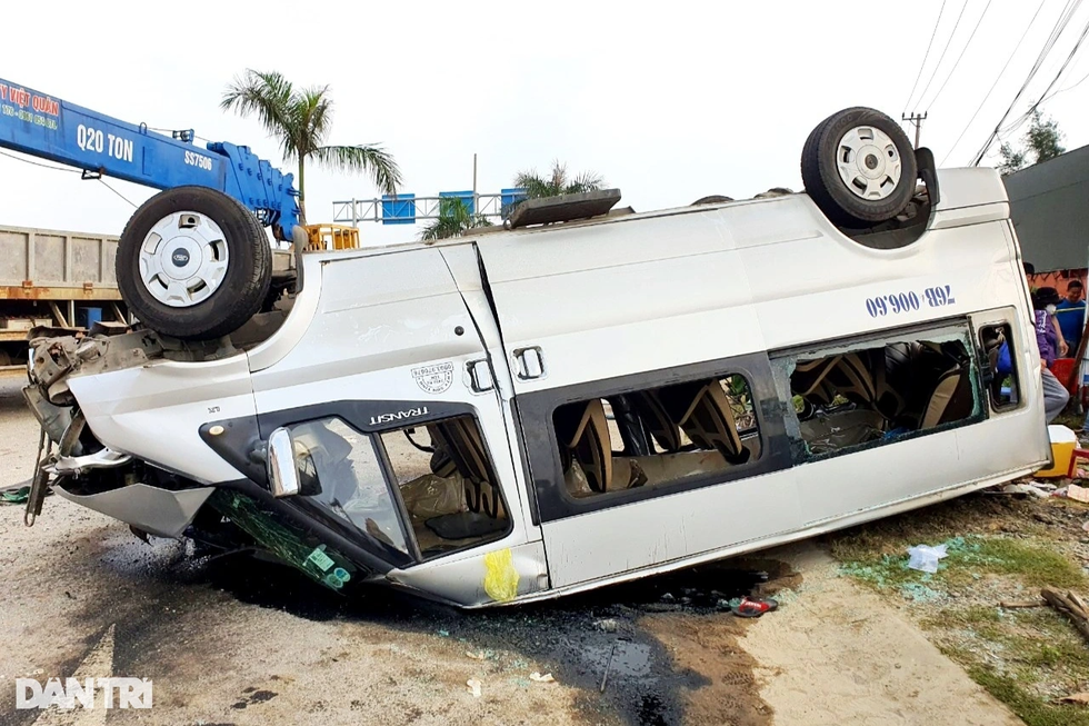 Hệ lụy từ việc người dân đi khám, chữa bệnh vượt tuyến - 1 Hệ lụy từ việc người dân đi khám, chữa bệnh vượt tuyến - 1