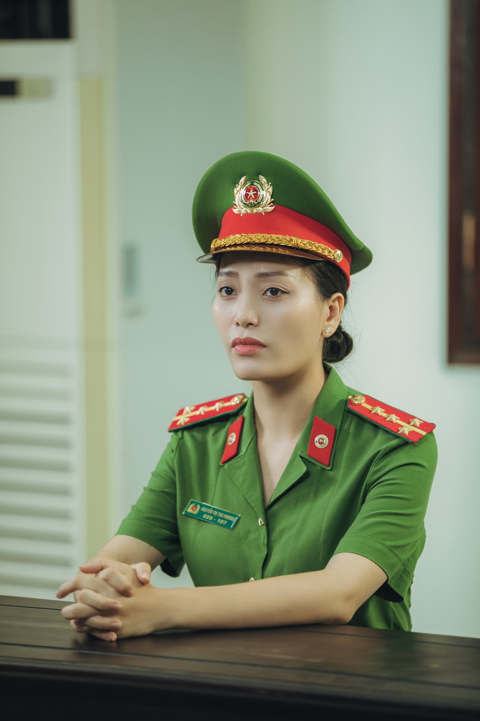 Sao Mai Huyền Trang làm nữ cảnh sát trong phim ca nhạc - 1 Sao Mai Huyền Trang làm nữ cảnh sát trong phim ca nhạc - 1